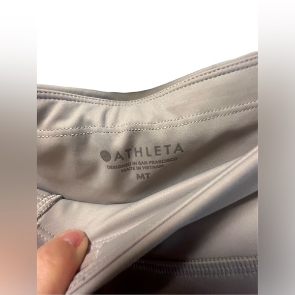 EUC Athleta Ombré leggings - size medium (MT) - Picture 5 of 6